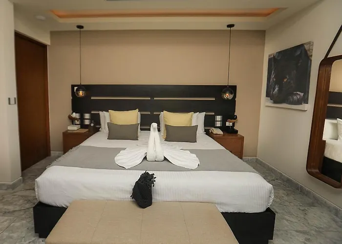Panther Bay Boutique Akumal