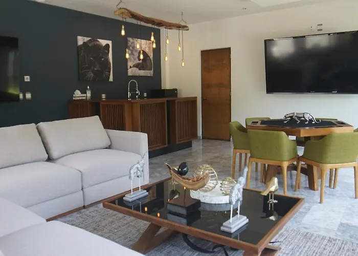 Panther Bay Boutique Hotel 3*