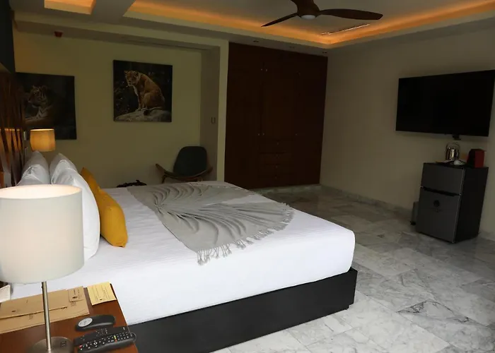 Panther Bay Boutique Hotel