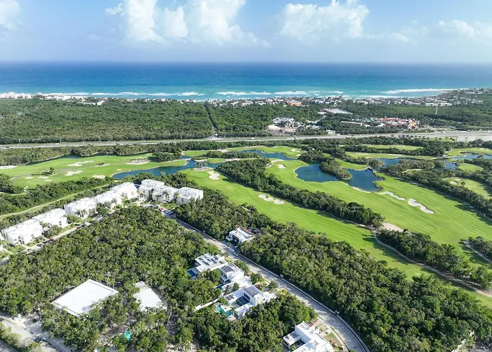 Panther Bay Boutique Hotel 3*