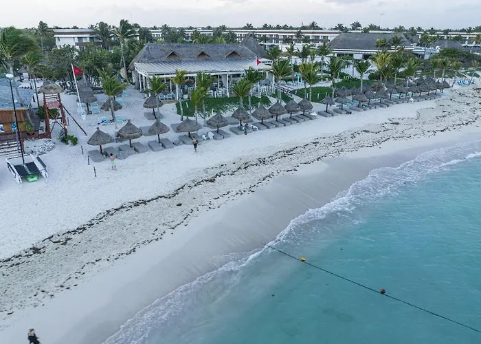 Panther Bay Boutique Hotel 3*